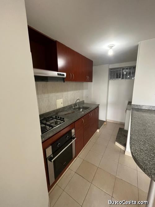 Apartamento usado 2 alcobas 2 baños, Garaje. Estrato 3