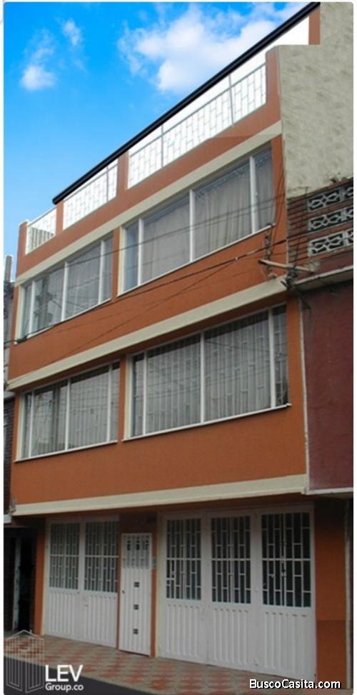 Arriendo 1er piso con garaje