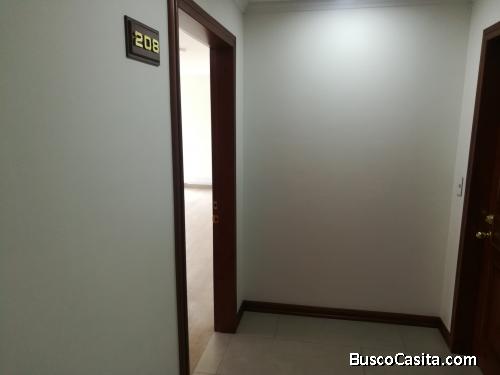 Oficina esquinera, calle 125, Exterior con parqueadero