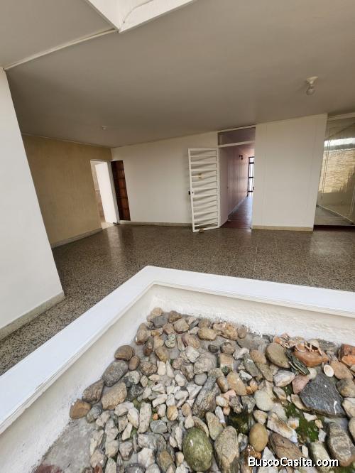 VENTA APARTAMENTO APTO PARA LOCAL O VIVIENDA