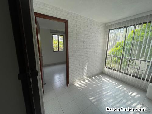 VENDO APARTAMENTO EN MULTICENTRO SUR