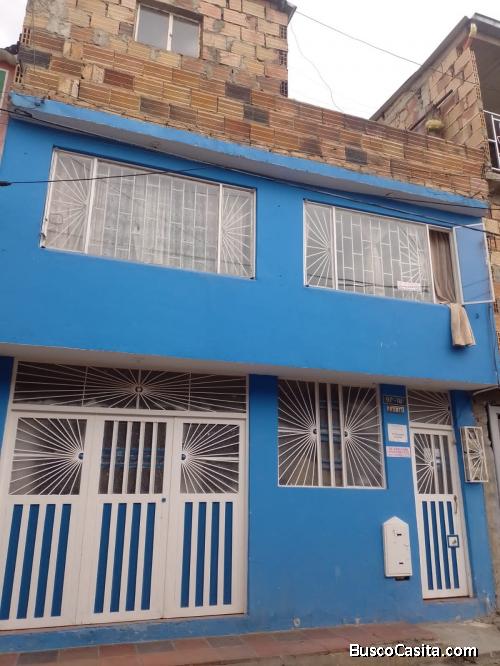 Casa en Bogotá barrio Alfonso lopez