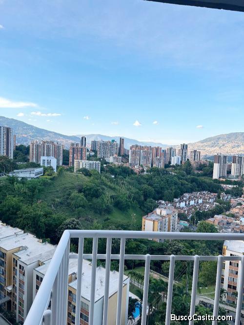 VENDO  Apto de 65mts² con PARQUEADERO privado y cuarto útil.  