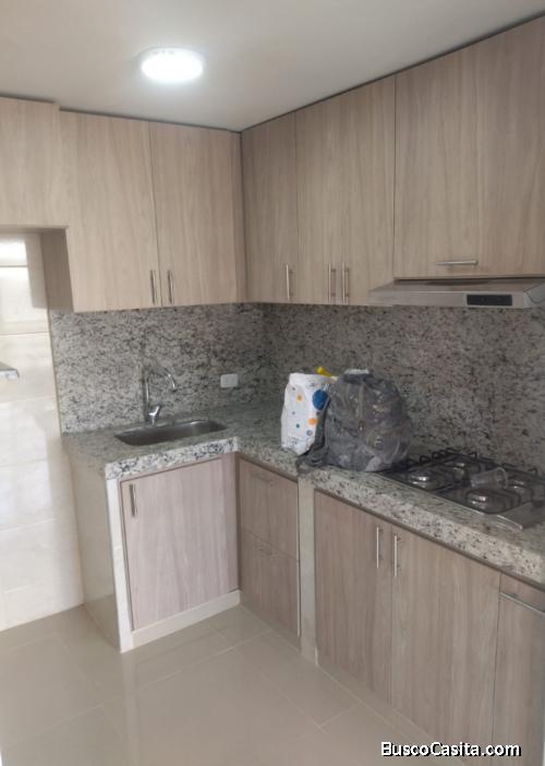 Arriendo apartamento en alameda del rio. 