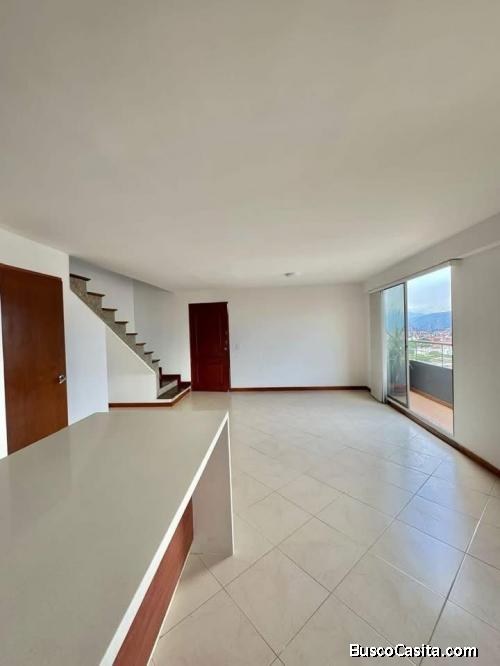 Venta de apartamento en la loma de los Bernal parte baja 