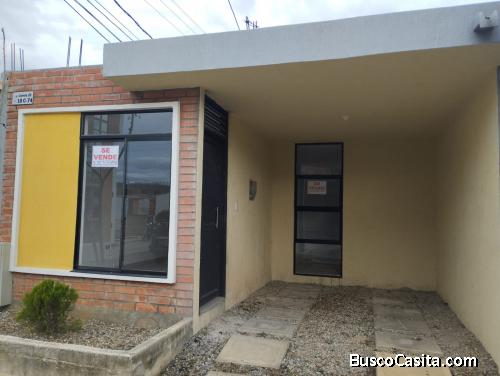 Casa esquinera para estrenar en Urbanización Rincón de los Trapiches