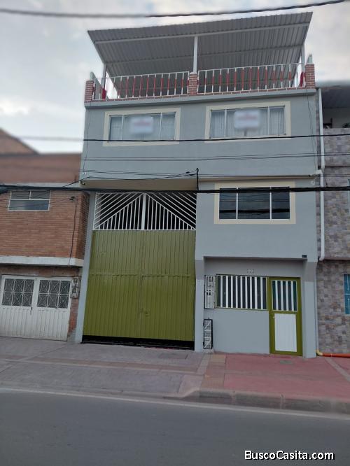 SE VENDE CASA COMERCIAL EN  BOGOTÁ