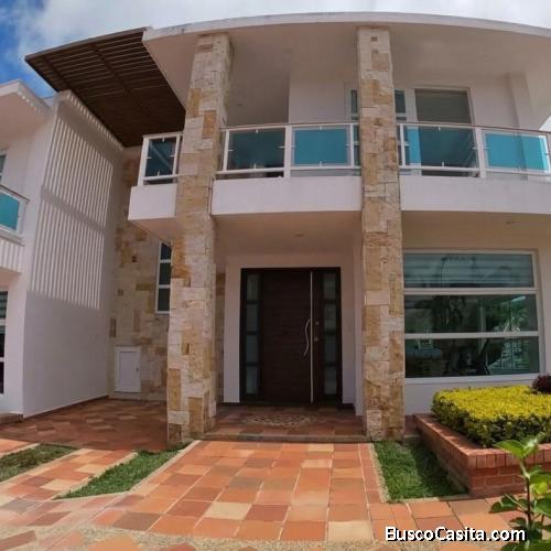 SE VENDE CASA EXCLUSIVO CONJUNTO PALMETO FUSAGASUGA