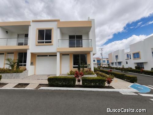 SE VENDE CASA CONJUNTO TIERRA GRATA FUSAGASUGÁ