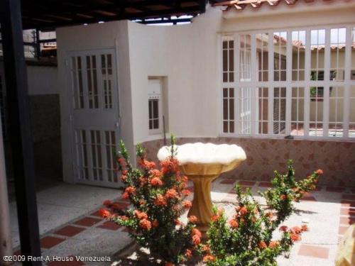Alquilo casa Maracay 11-4430