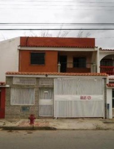 Casa en venta en La Esmeralda San Diego