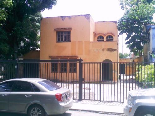 Alquilo casa Urb: Las Acacias Valencia, Edo Carabobo