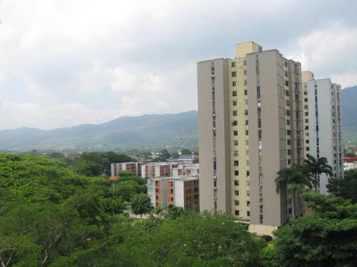 Compra lindo apartamento en Naguanagua los caracaros con Caraboboinmuebles MLS #10-8758 