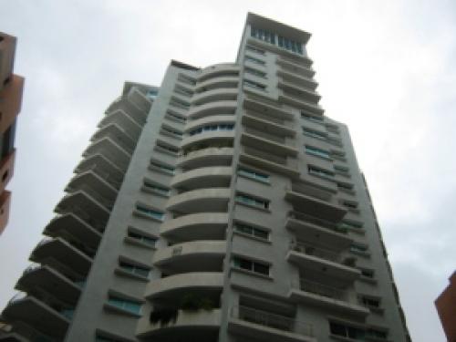 Apartamento en Venta La Trigaleña Edo Carabobo cód. 11-4856