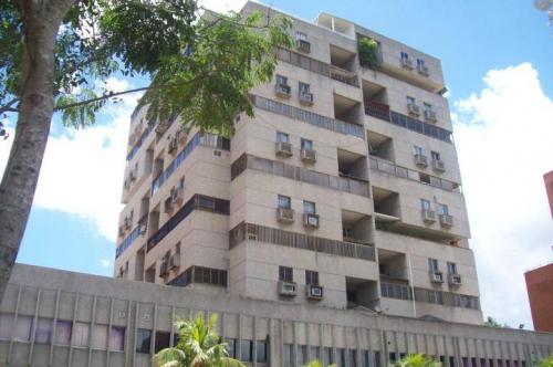 Casita.com.ve  VENDE BELLO Y AMPLIO APARTAMENTO CON HERMOSA VISTA