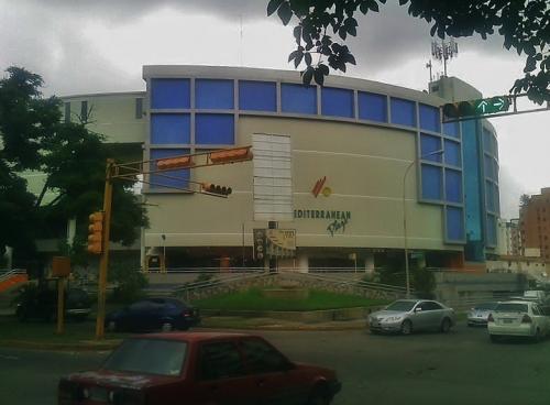 Alquilo local centro comercial  Mediterranio  Plaza