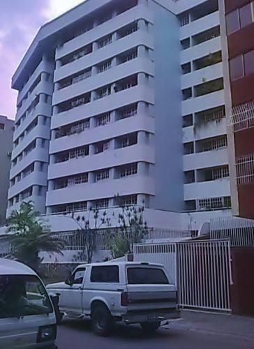 Vendo apartamento  Urb: prebo recidencias Florencia