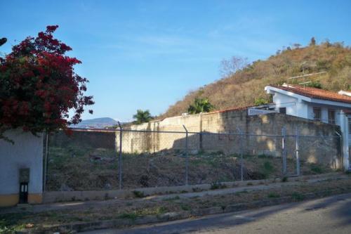 Caraboboinmuebles vende terreno en trigal norte MLS #11-1512 