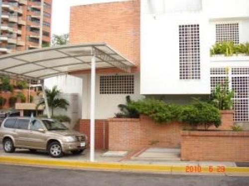 Townhouse en Venta Guataparo Edo Carabobo cód. 10-5575