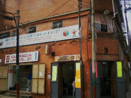 Edificio en Venta Sector Monte Piedad, Caño Amarillo