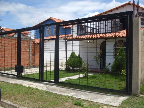 vendo casa Carola V.de Scagliati en Los Castores