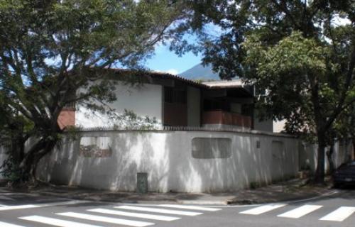 Alquiler Quinta Comercial, Chuao