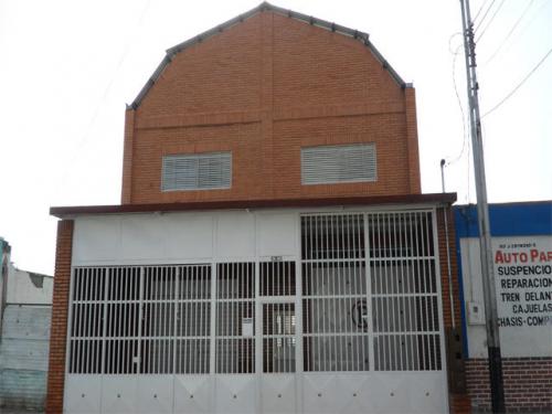 Excelente Local con Galpon Comercial