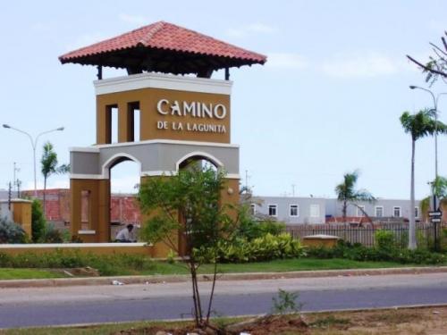 Villa Cerrada en venta Via a la Concepcion Maracaibo