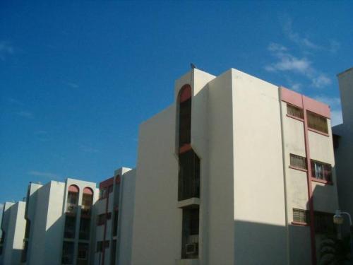 Tu  Apartamento Aqui  esta - Vendo ( Mls: 11-2765 )   Pomona 