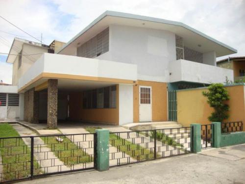 VENTA de excelente CASA en BARQUISIMETO, Zona Centro Este