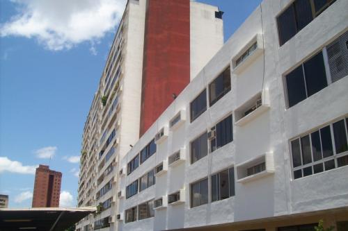 Casita.com.ve VENDE APARTAMENTO EN RESIDENCIAS LOS RAUDALES ALTA VISTA