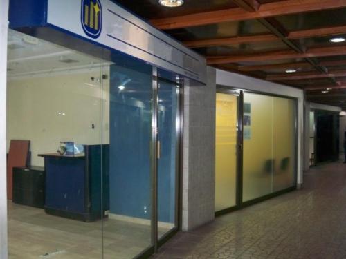 Local comercial en alquiler circunvalacion 2
