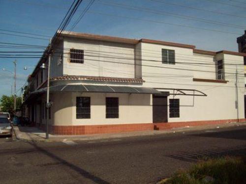 Excelente local en alquiler Sector Indio Mara