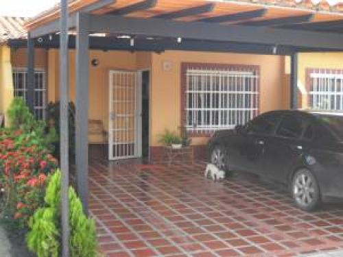 Casa en Venta San Diego Edo Carabobo Cod. 11-6434