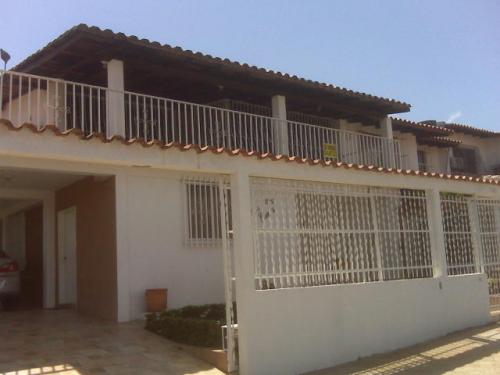 Casita.com.ve  VENDE CASA EN VILLA ANTILLANA 