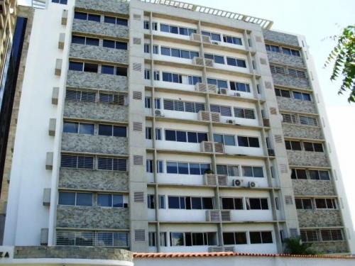  clienteinmobiliario vende apartamento en los leones plaza Barquisimeto MLS #11-6667