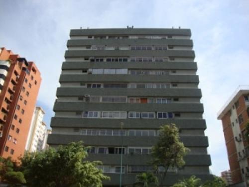 VENTA de comodo APARTAMENTO en BARQUISIMETO  ESTE 11-3231