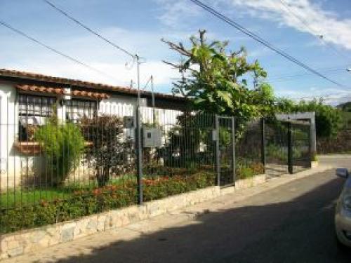 VENTA de linda CASA en CABUDARE, Sta Cecilia 11-4679