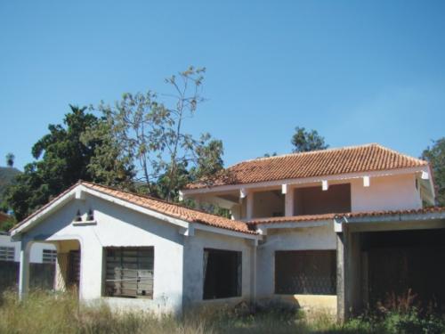Quinta en obra gris en Valencia (Guaparo) en venta codflex10-568