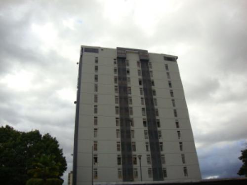 VENTA de bello APARTAMENTO en BARQUSIMETO Este 11-1763