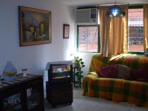 Vendo apartamento en Urb. Base Aragua Maracay Cod: 11-6013
