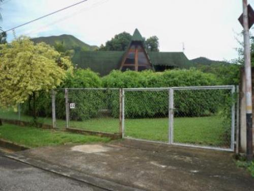 Rent a House D.C. Vende terreno Urb. El Solar MLS #11-6773 