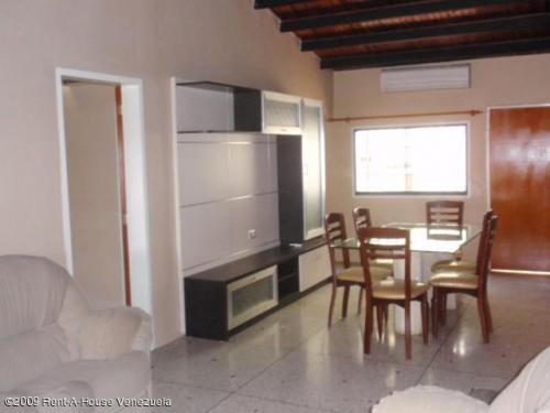 Buscas Casa en Alquiler?? La Tengo!!! Amoblada! En Maracay,9000 BsF, llama ya!