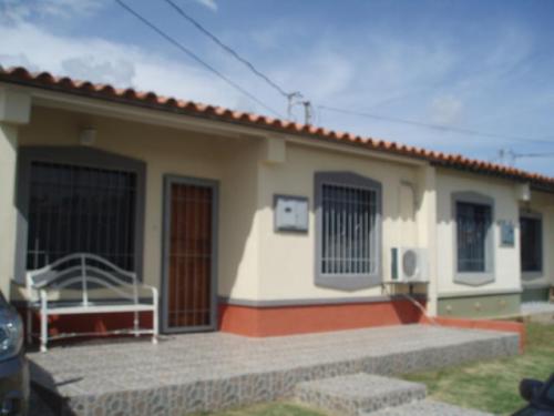 VENTA de excelente CASA en CABUDARE 11-6923