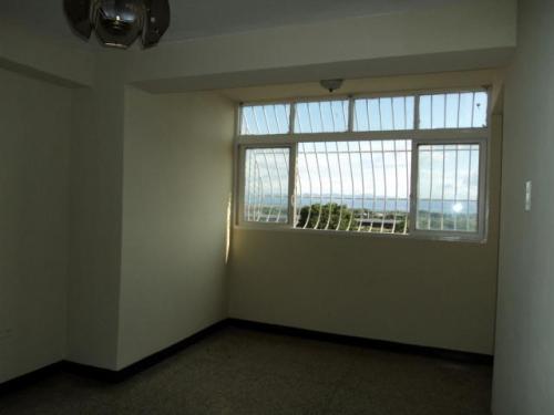 Tengo el Apartamento en Alquiler Ideal para ti! en Maracay,3500 BsF