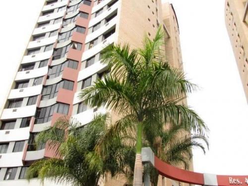  Caraboboinmuebles vende apartamento el parral las cuatro avenidas MLS #11-2794