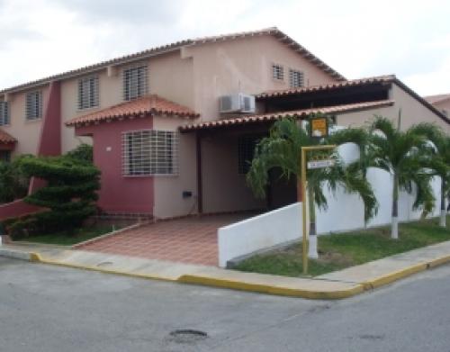 VENTA de bella Casa en CABUDARE 11-4545