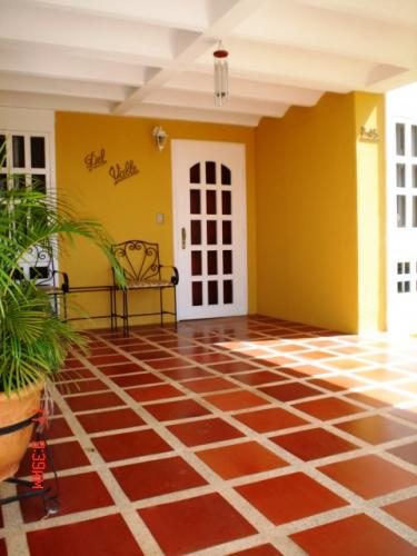Vendo Casa en Villa Betania Resd. Aruba (Circuito Cerrado)