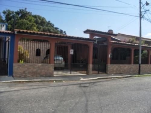VENTA de CASA en BARQUISIMETO, COLINAS DE SANTA ROSA