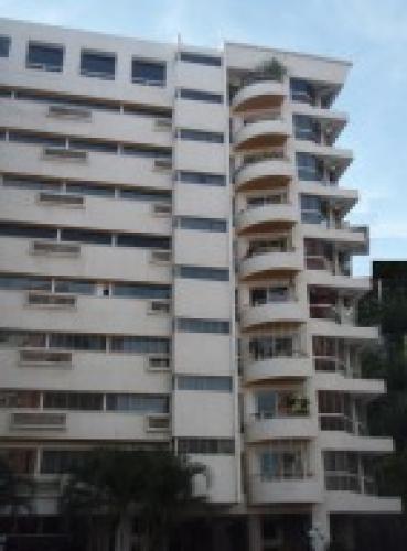 Apartamento en Venta Mañongo Edo Carabobo cód. 11-7106